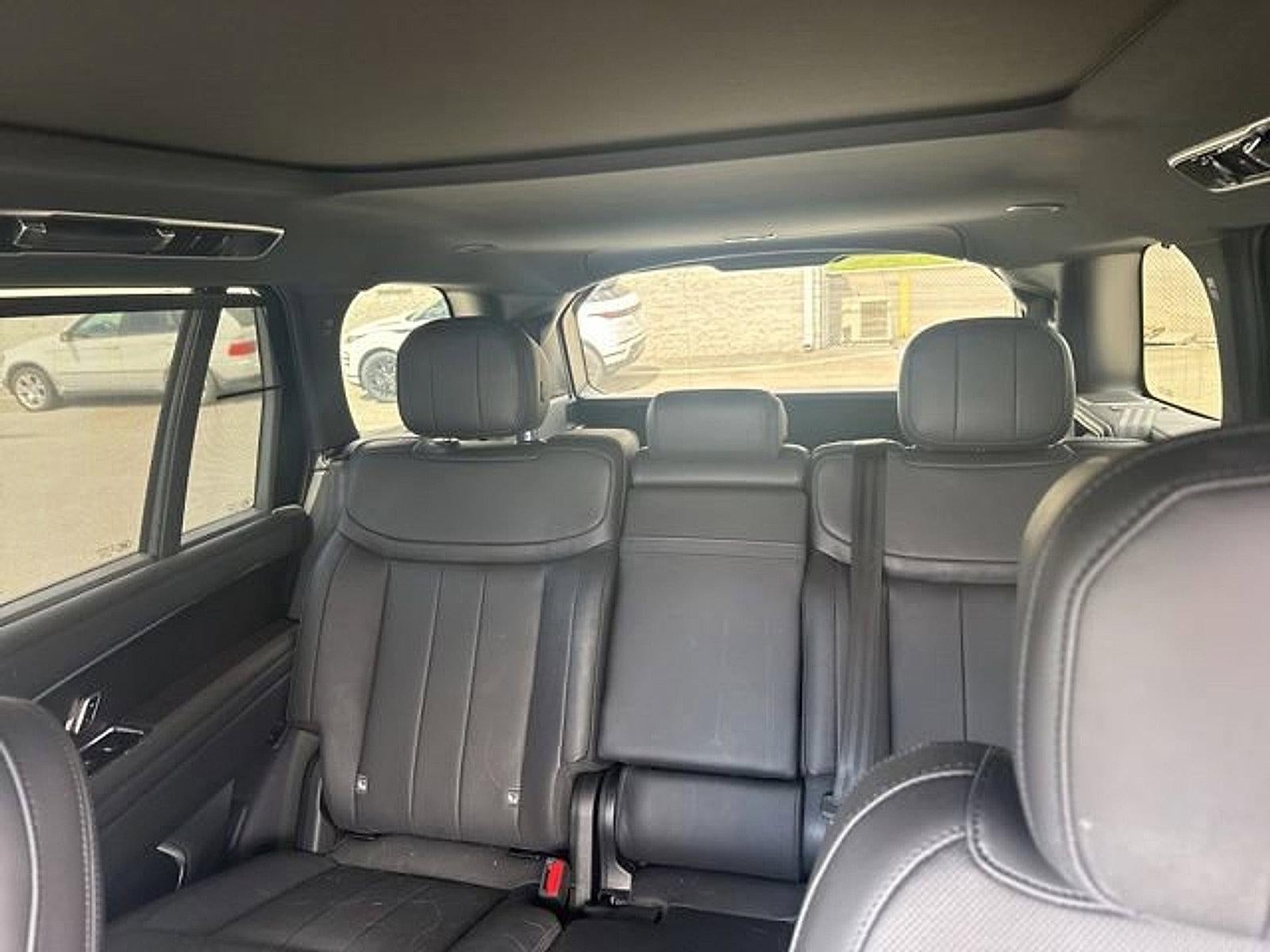 2025 Land Rover Range Rover P400 SE LWB 7 Seat