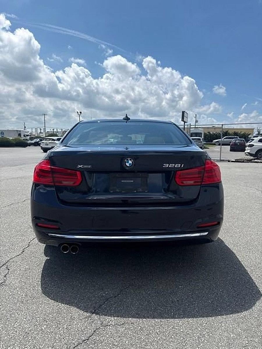 2016 BMW 328i xDrive Sedan