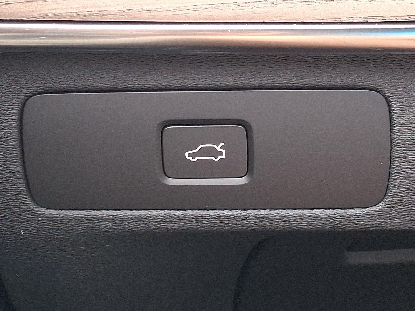 2025 Volvo XC90 2025.5 B6 AWD Ultra 7-Seater