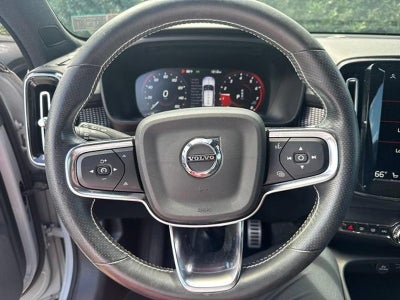2021 Volvo XC40 T5 AWD R-Design