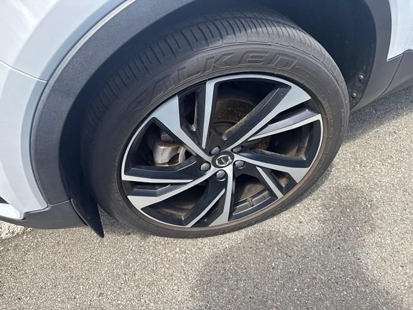 2021 Volvo XC40 T5 AWD R-Design