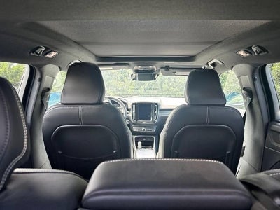 2021 Volvo XC40 T5 AWD R-Design