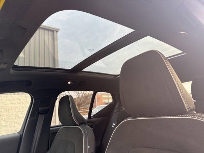 2020 Volvo XC40 T5 AWD R-Design