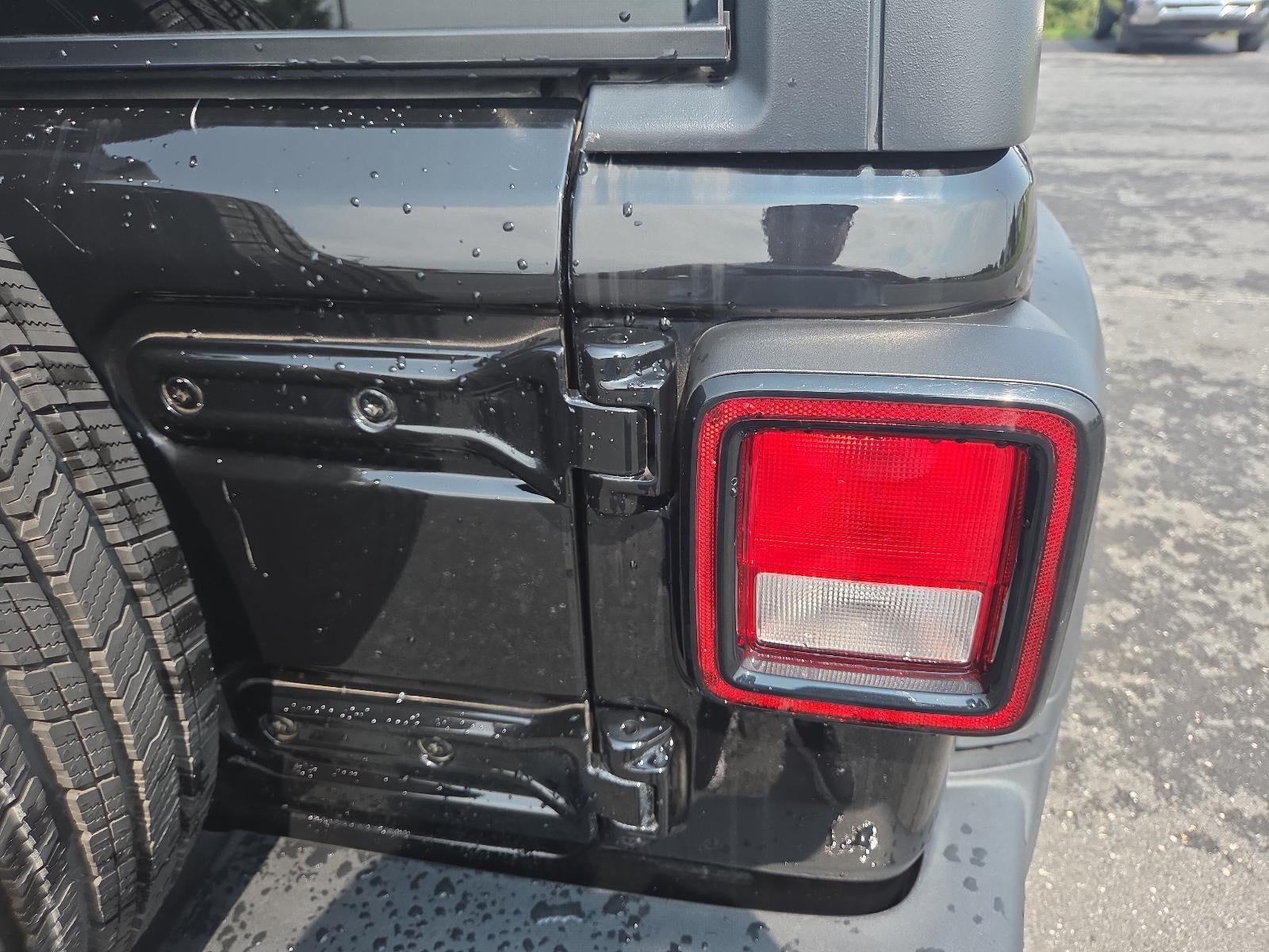 2021 Jeep Wrangler Sport S 4x4