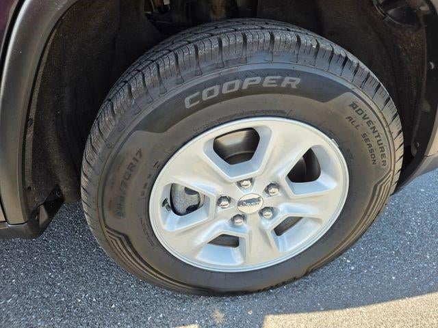 2014 Jeep Grand Cherokee 4WD 4dr Laredo