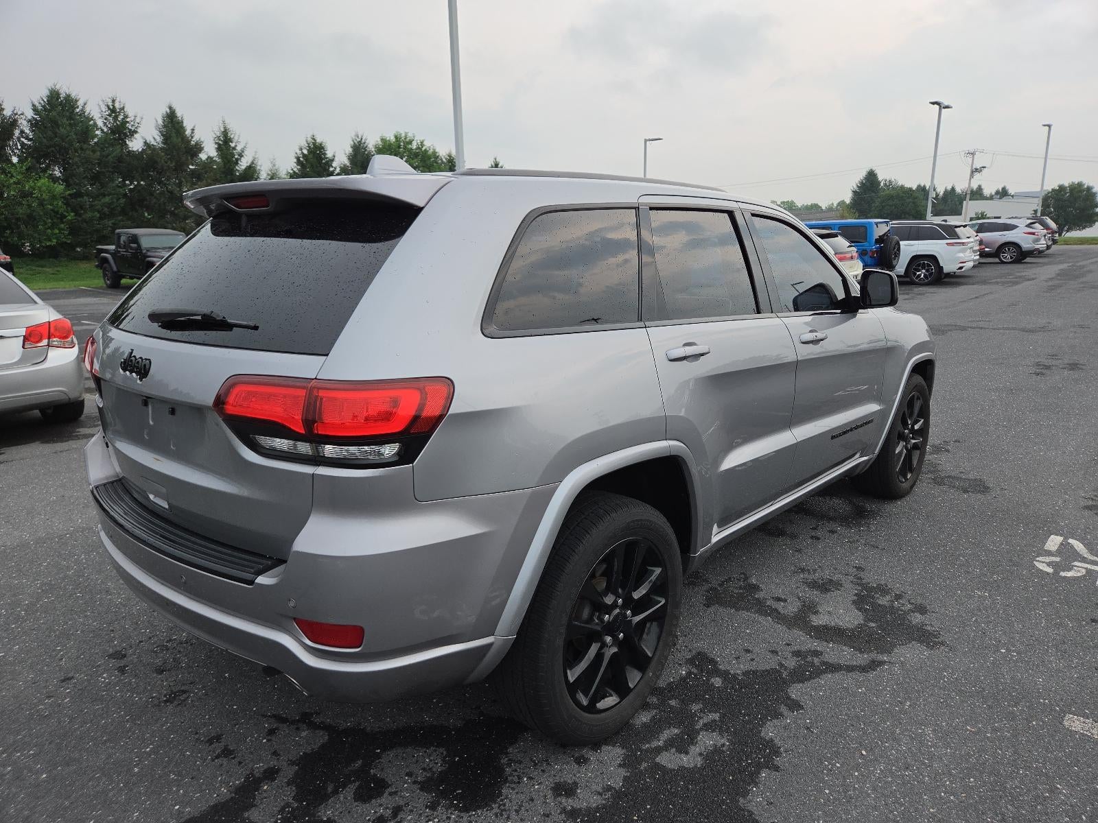 2017 Jeep Grand Cherokee Altitude 4x4 *Ltd Avail*