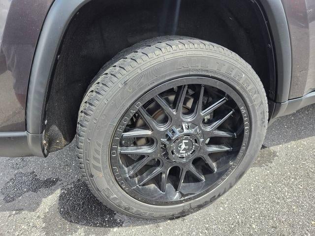 2021 Jeep Grand Cherokee Laredo X 4x4
