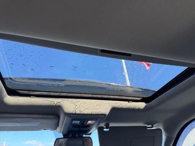 2014 RAM 1500 4WD Quad Cab 6.4 Ft Box Sport