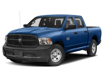 2015 RAM 1500 4WD Crew Cab 5.7 Ft Box Express