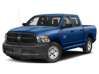 2015 RAM 1500 4WD Crew Cab 5.7 Ft Box Express