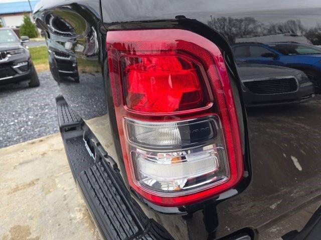 2022 RAM 1500 Big Horn 4x4 Quad Cab 6'4" Box