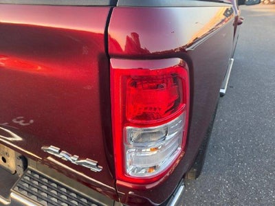 2020 RAM 1500 Big Horn 4x4 Quad Cab 6'4" Box