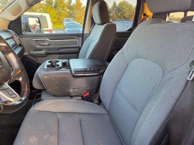 2020 RAM 1500 Big Horn 4x4 Quad Cab 6'4" Box