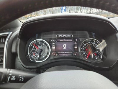 2021 RAM 1500 Big Horn 4x4 Quad Cab 6'4" Box