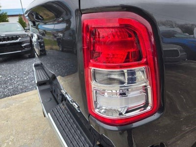 2019 RAM 1500 Big Horn/Lone Star 4x4 Crew Cab 5'7" Box