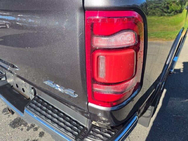 2021 RAM 1500 Laramie 4x4 Crew Cab 5'7" Box