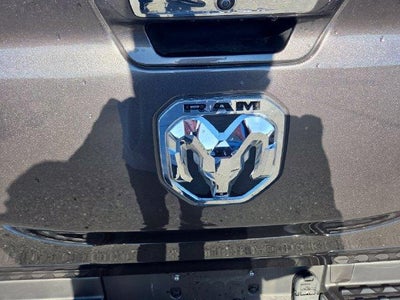 2021 RAM 1500 Laramie 4x4 Crew Cab 5'7" Box