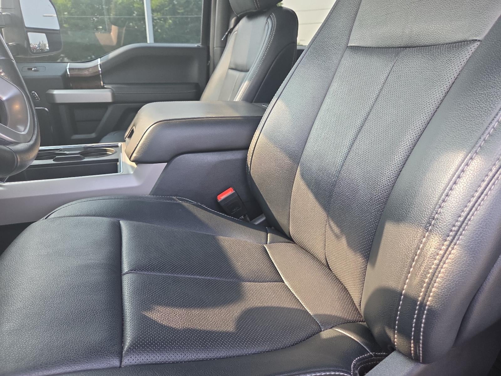 2022 Ford Super Duty F-250 SRW LARIAT 4WD Crew Cab 6.75' Box