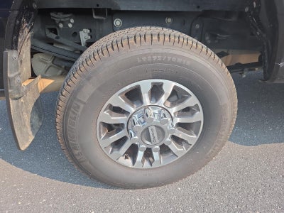 2022 Ford Super Duty F-250 SRW LARIAT 4WD Crew Cab 6.75' Box