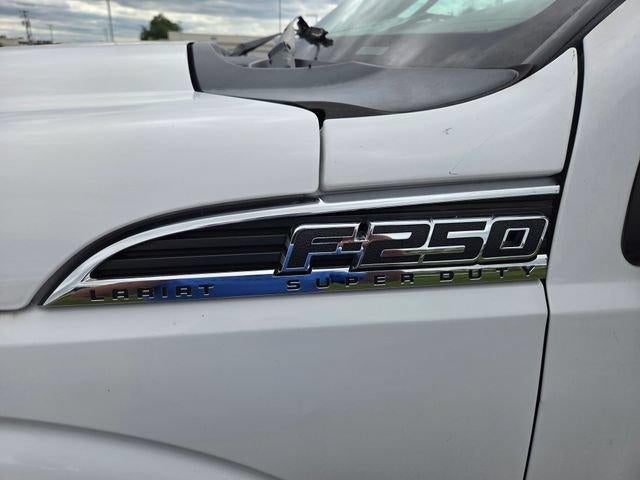 2016 Ford Super Duty F-250 SRW 4WD Crew Cab 6-3/4 Ft Box Lariat