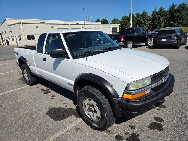 2003 Chevrolet S-10 LS