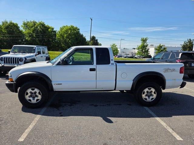 2003 Chevrolet S-10 LS