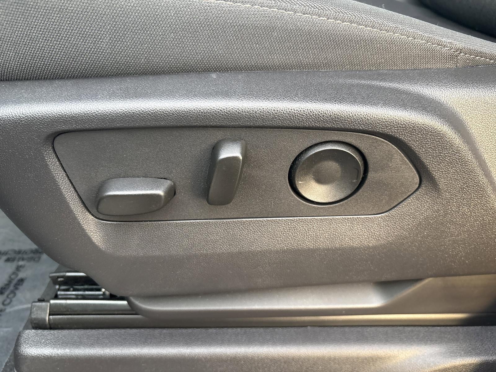 2024 Chevrolet Silverado 1500 Crew Cab Short Box 4-Wheel Drive Custom