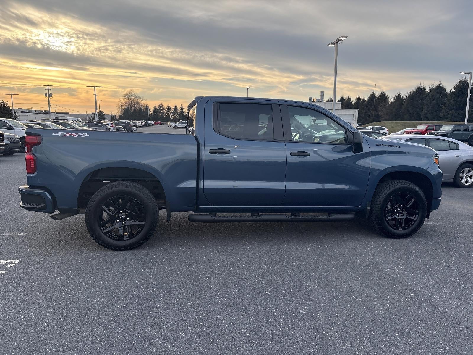 2024 Chevrolet Silverado 1500 Crew Cab Short Box 4-Wheel Drive Custom