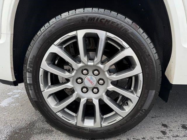 2023 GMC Acadia AWD Denali
