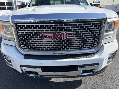 2016 GMC Sierra 2500 HD Crew Cab Standard Box 4-Wheel Drive Denali