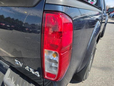 2017 Nissan Frontier 2017.5 Crew Cab 4x4 SV V6 Auto