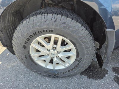 2017 Nissan Frontier 2017.5 Crew Cab 4x4 SV V6 Auto