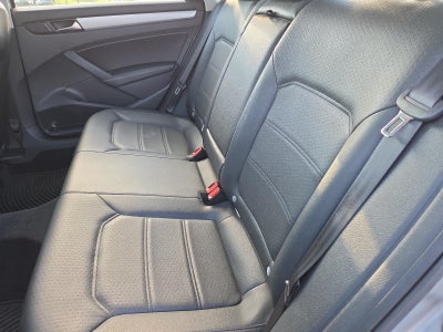 2012 Volkswagen Passat 4dr Sdn 2.5L Auto SE PZEV
