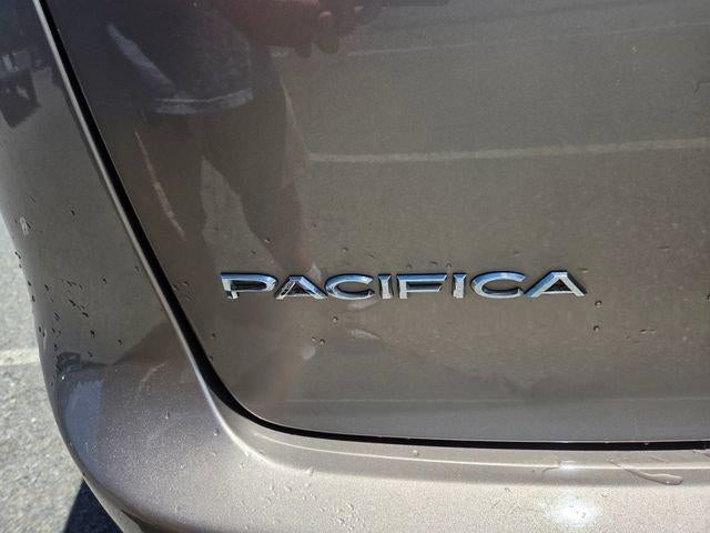 2017 Chrysler Pacifica Touring-L Plus FWD