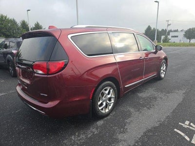 2018 Chrysler Pacifica Limited FWD