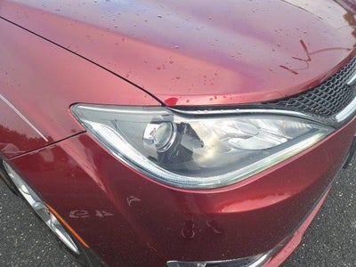 2018 Chrysler Pacifica Limited FWD