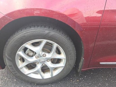 2018 Chrysler Pacifica Limited FWD