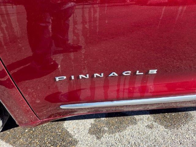 2023 Chrysler Pacifica Hybrid Pinnacle FWD