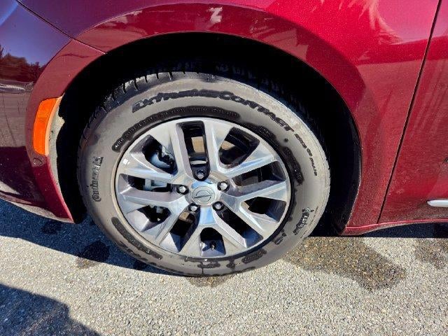 2023 Chrysler Pacifica Hybrid Pinnacle FWD