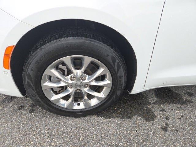 2022 Chrysler Pacifica Touring L AWD