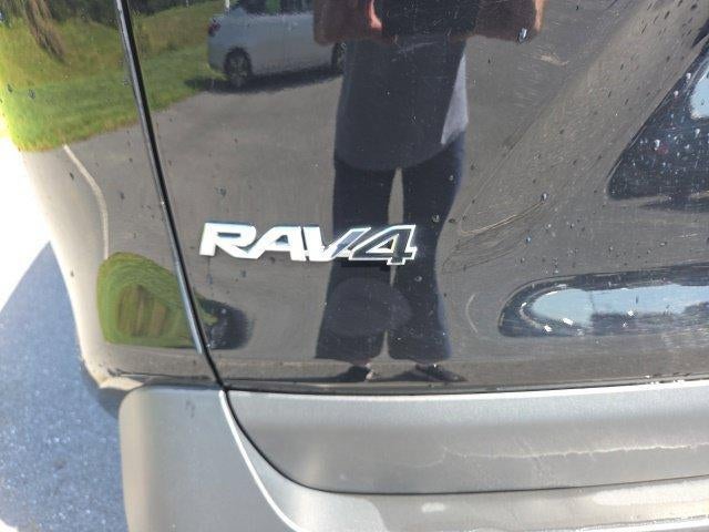 2025 Toyota RAV4 XLE AWD (Natl)