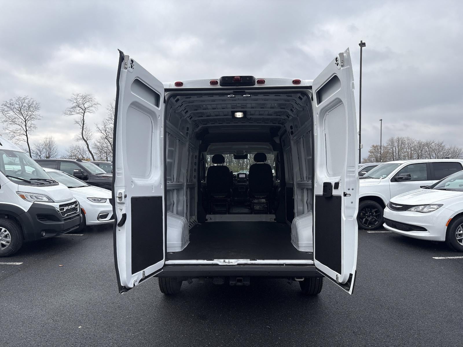 2025 RAM ProMaster Cargo Van SLT 2500 High Roof 159" WB