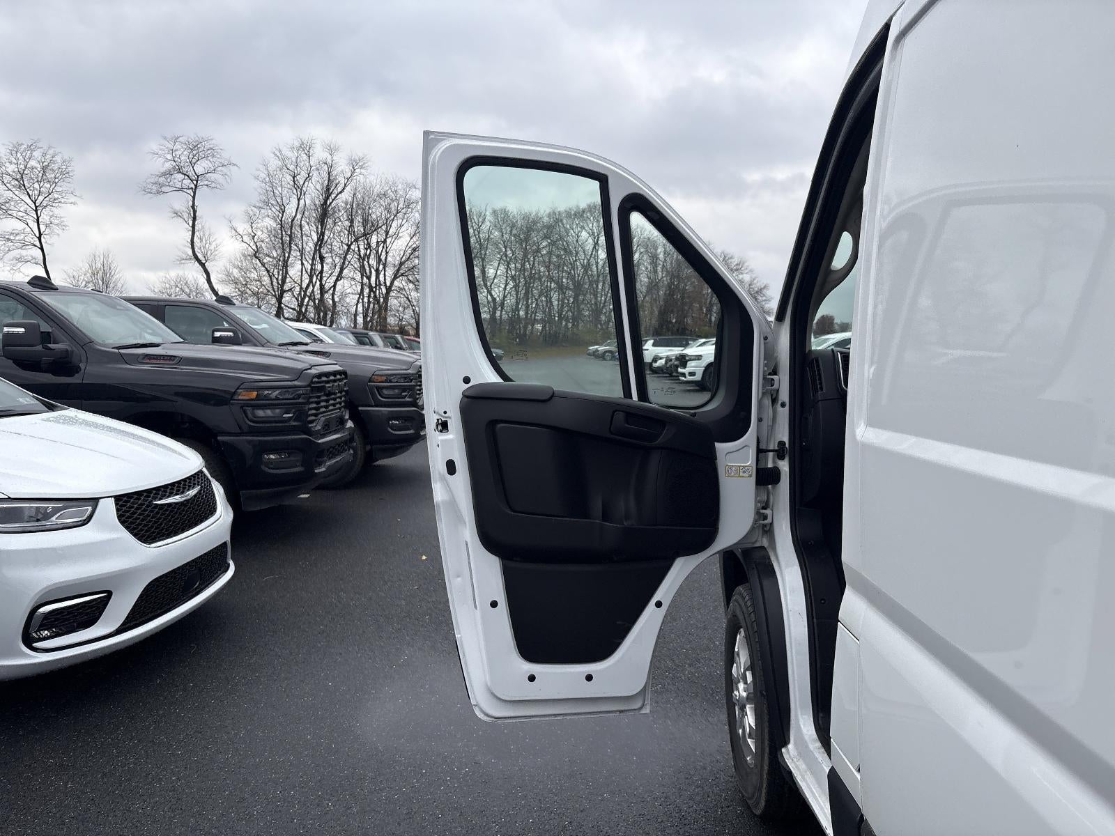 2025 RAM ProMaster Cargo Van SLT 2500 High Roof 159" WB