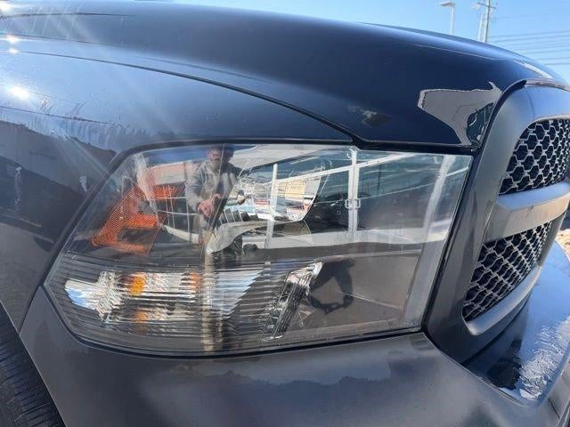 2021 RAM 1500 Classic Tradesman 4x4 Crew Cab 5'7" Box