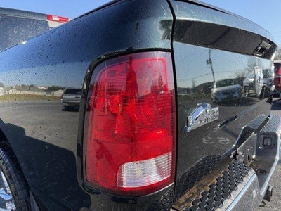 2016 RAM 1500 4WD Crew Cab 5.7 Ft Box Big Horn