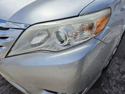 2011 Toyota Avalon 4dr Sdn (Natl)