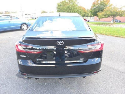 2025 Toyota Camry SE (SE)