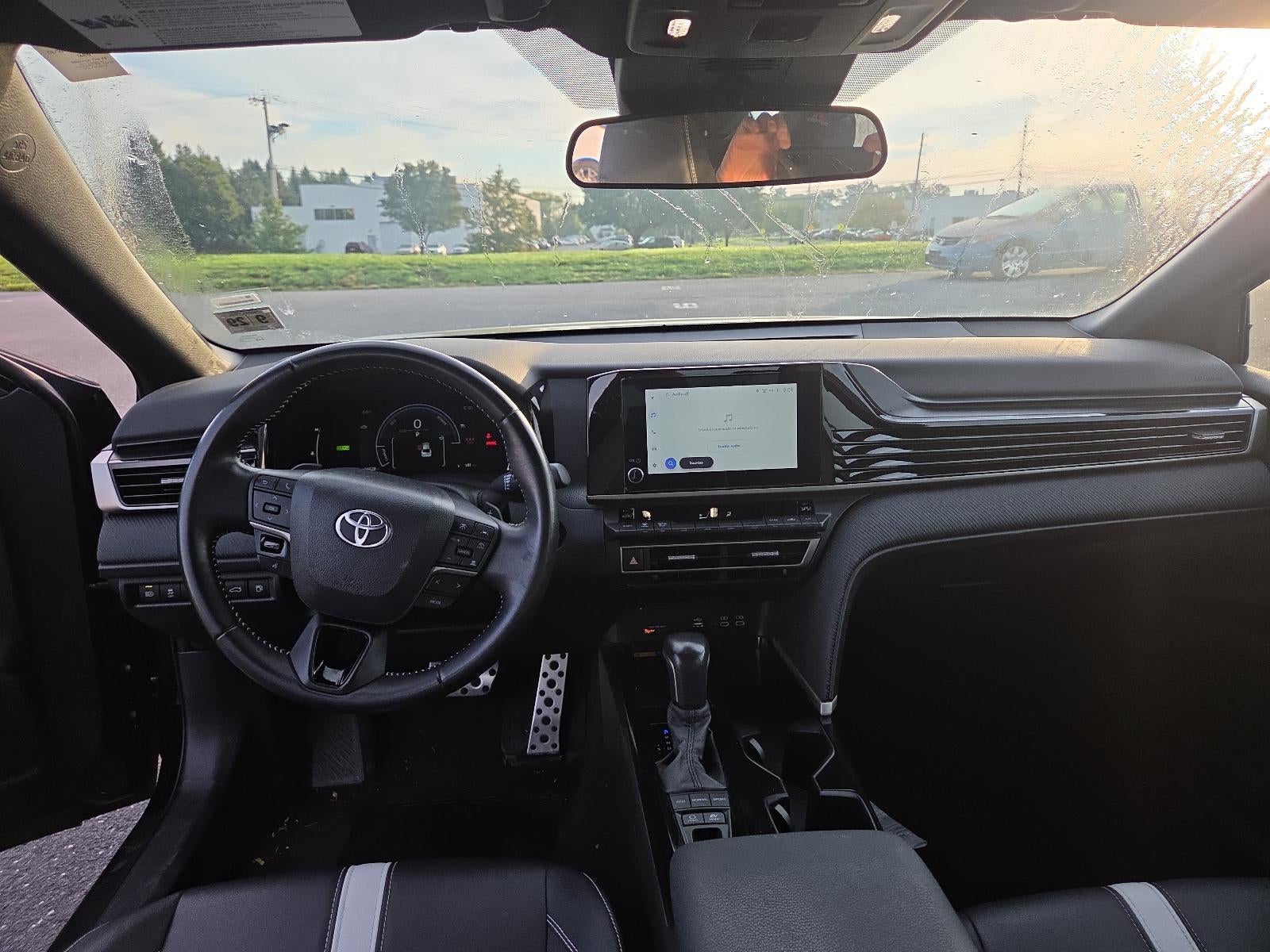2025 Toyota Camry SE (SE)