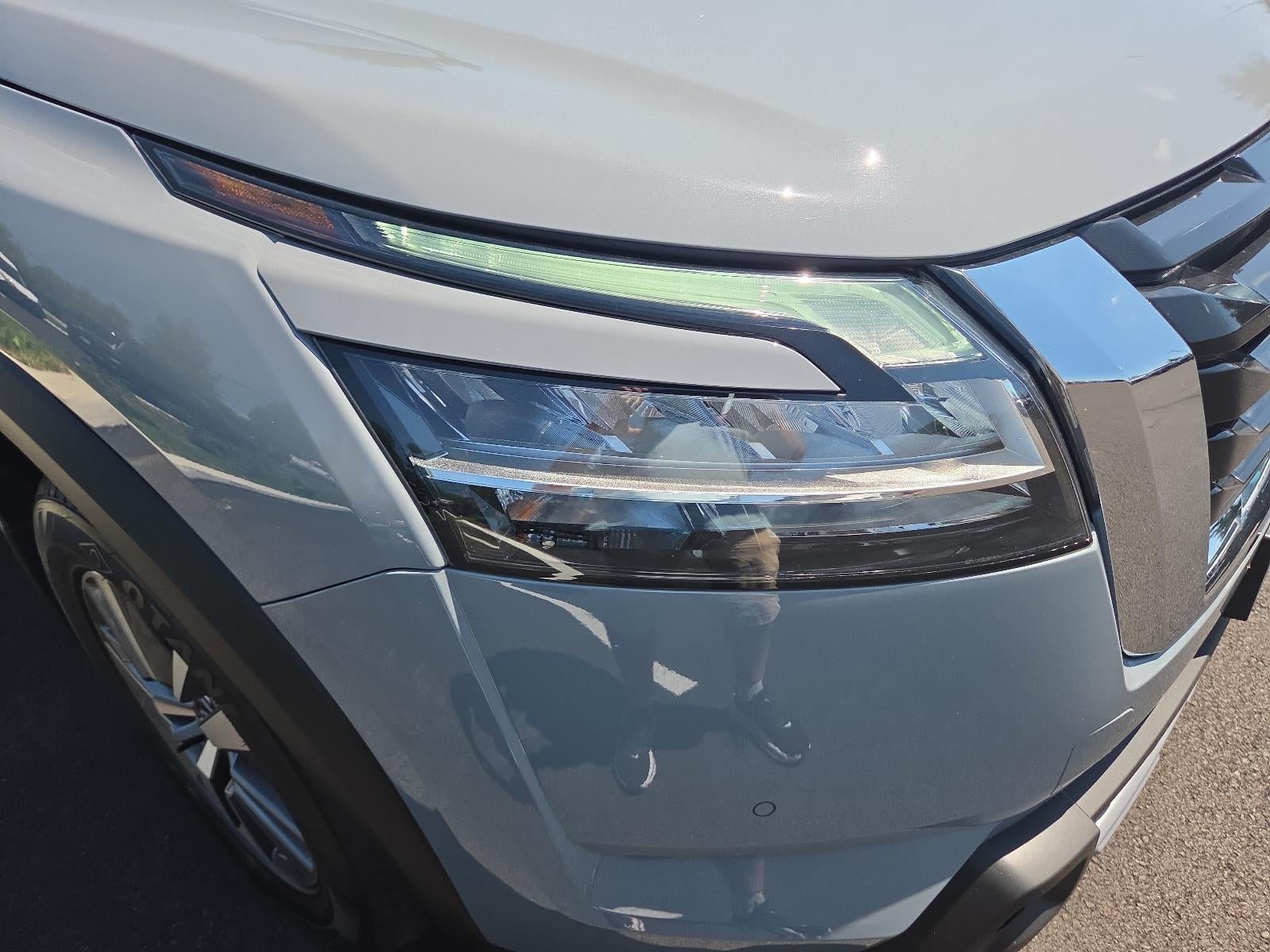 2024 Nissan Pathfinder SL 4WD