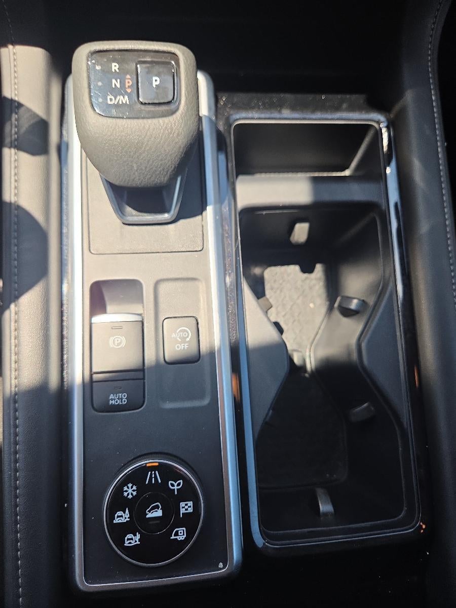 2024 Nissan Pathfinder SL 4WD